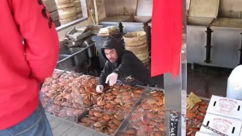FB體育 FB體育平臺石家莊最全的批發市場攻略! 快來準備物美價廉的年貨吧!(圖3)