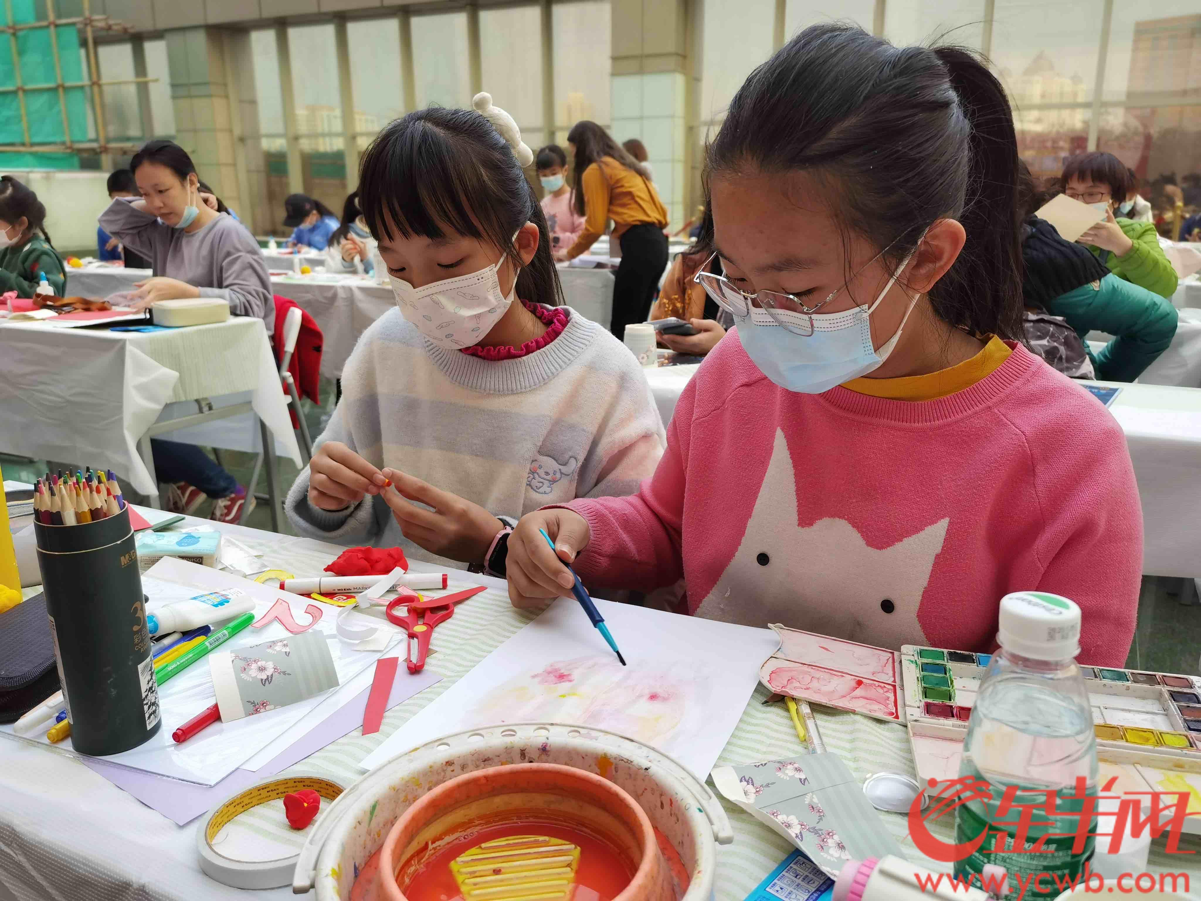 百旺迎FB體育 FB體育平臺春！手抄報大賽學做年味立體賀年貼畫(圖3)