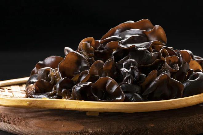 FB體育 FB體育平臺年貨禮盒里常見的它被列入“人類最佳飲食結(jié)構(gòu)”還能抗衰抑癌？(圖4)