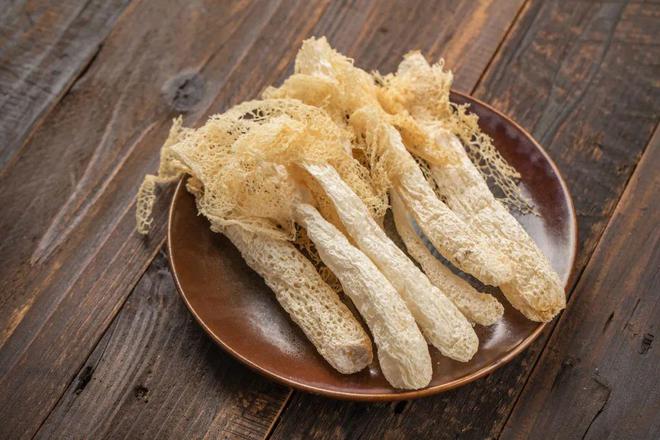 FB體育 FB體育平臺年貨禮盒里常見的它被列入“人類最佳飲食結(jié)構(gòu)”還能抗衰抑癌？(圖3)