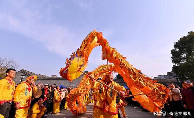 FB體育 FB體育平臺(tái)探秘湖南岳陽(yáng)獨(dú)特的新年習(xí)俗 弘揚(yáng)中國(guó)傳統(tǒng)文化(圖3)