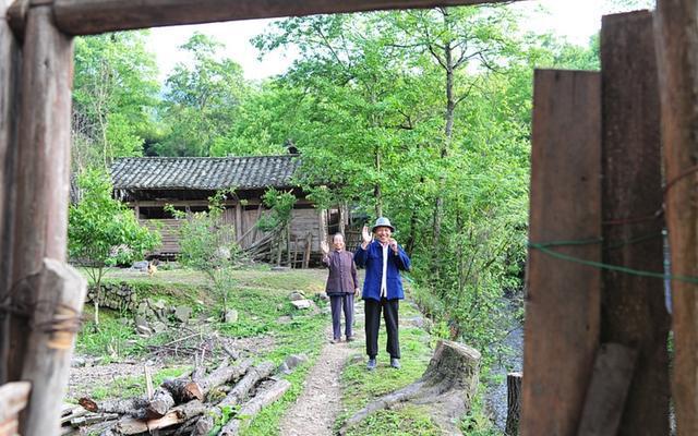正月初八我一家6人離開老家時弟媳讓我交春節(jié)和之FB體育 FB體育平臺前費用12000元(圖13)