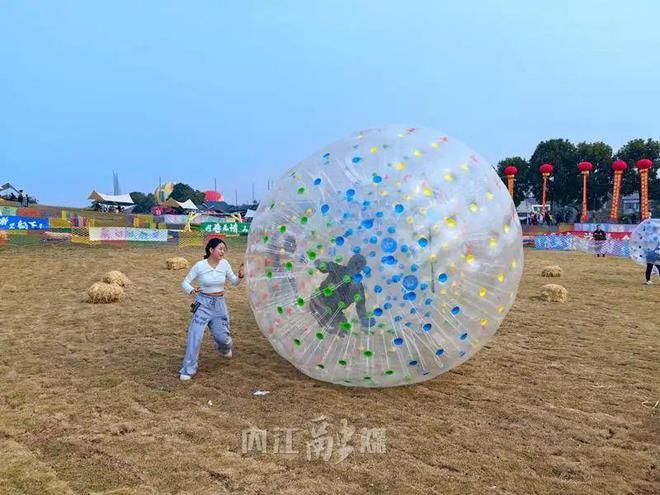 FB體育 FB體育平臺春節假期倒計時！抓緊時間到川南大草原“撒歡”喲(圖6)