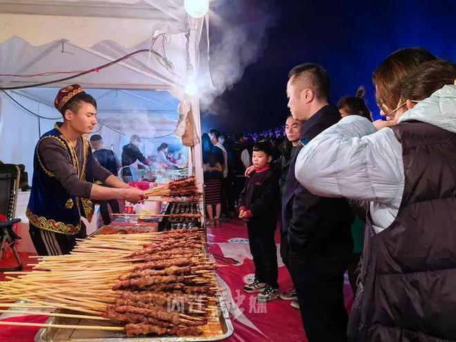 FB體育 FB體育平臺春節假期倒計時！抓緊時間到川南大草原“撒歡”喲(圖22)