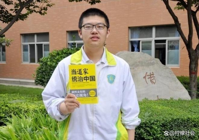 2016年17歲天才少年離高考百天時跳FB體育 FB體育平臺樓遺言：一生已看透兩件事(圖13)