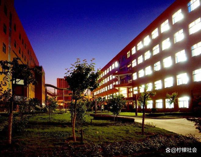 2016年17歲天才少年離高考百天時跳FB體育 FB體育平臺樓遺言：一生已看透兩件事(圖17)