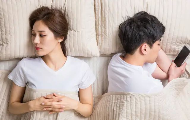 FB體育 FB體育平臺(tái)回婆家過(guò)年7天婆婆用1萬(wàn)2的年貨100塊的大蝦毀了我8年婚姻(圖2)