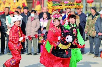 FB體育 FB體育平臺火“出圈”后傳統民俗如何“長紅”(圖2)