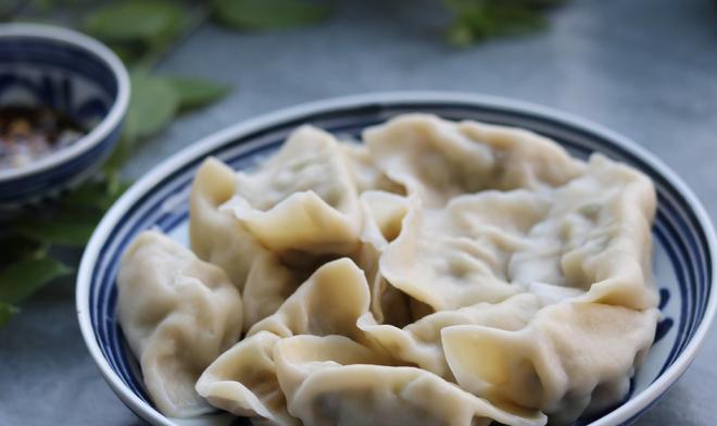 FB體育 FB體育平臺《除夕年夜飯桌上的必備美食與寓意(圖3)