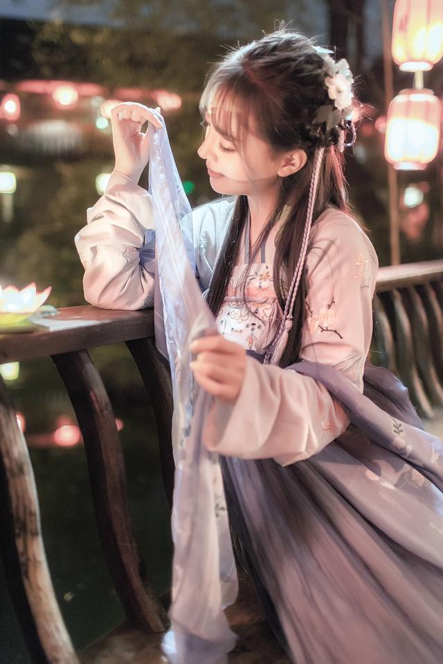我回鄉下給父母置辦年貨婆婆突然打來電FB體育 FB體育平臺話讓我趕緊開車回去(圖8)