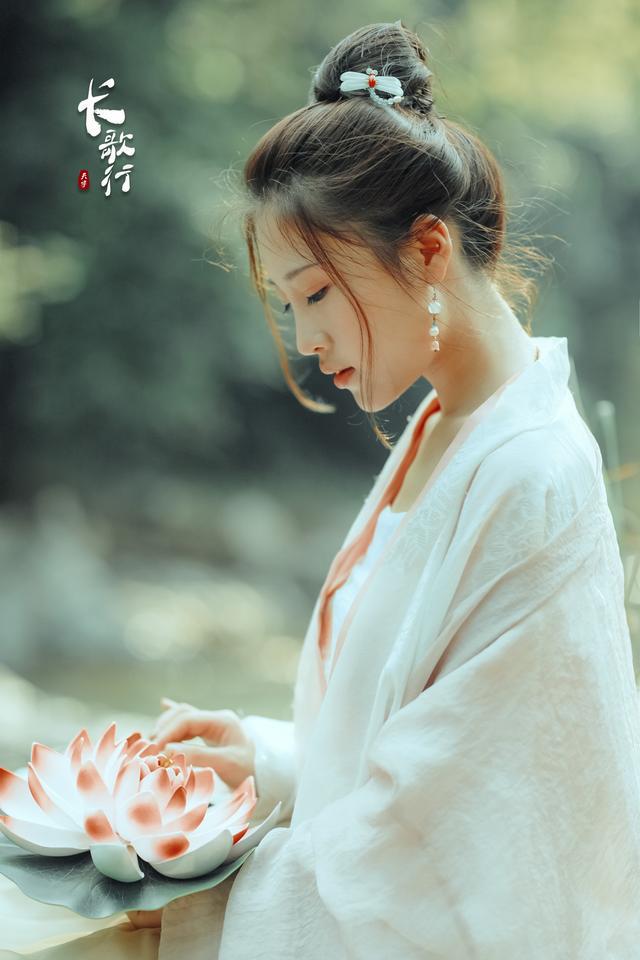 我回鄉下給父母置辦年貨婆婆突然打來電FB體育 FB體育平臺話讓我趕緊開車回去(圖10)