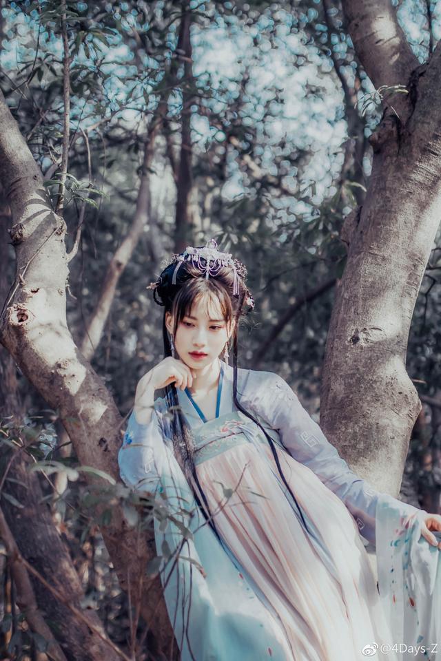 我回鄉下給父母置辦年貨婆婆突然打來電FB體育 FB體育平臺話讓我趕緊開車回去(圖12)