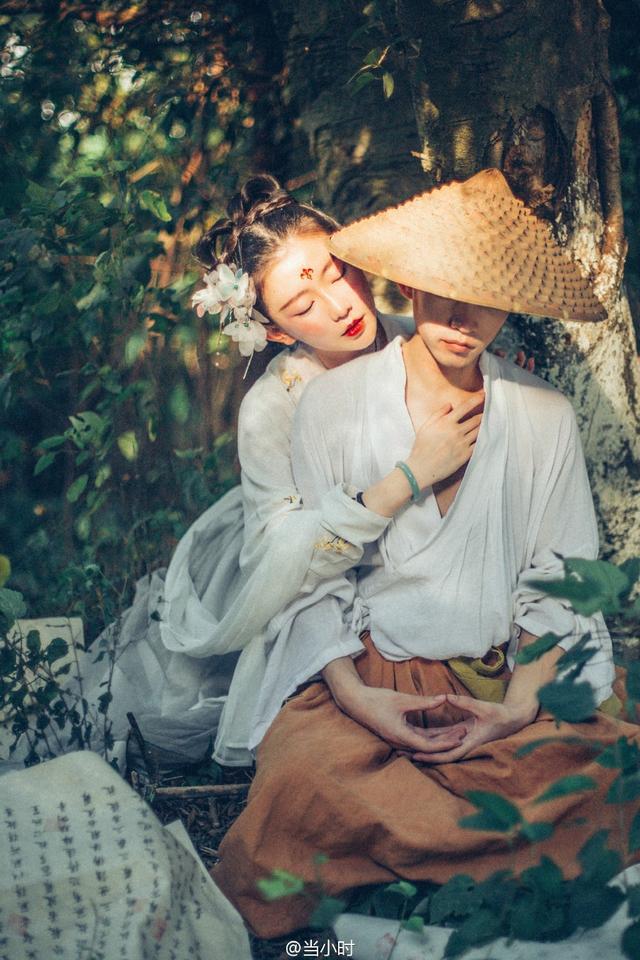 FB體育 FB體育平臺(tái)老兩口過(guò)春節(jié)看著落寞的老公我提前感受到了晚年的孤獨(dú)(圖14)