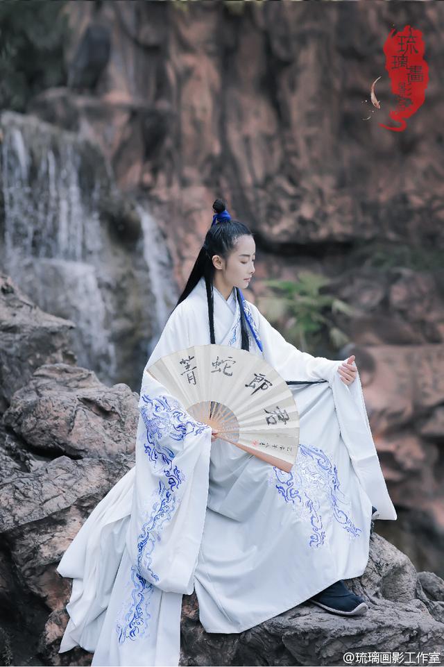 春節我第一次去男友家可看到桌上擺的碗筷我選擇直接FB體育 FB體育平臺回自己家(圖12)