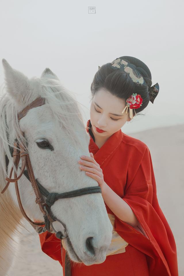 FB體育 FB體育平臺(tái)老兩口過(guò)春節(jié)看著落寞的老公我提前感受到了晚年的孤獨(dú)(圖10)