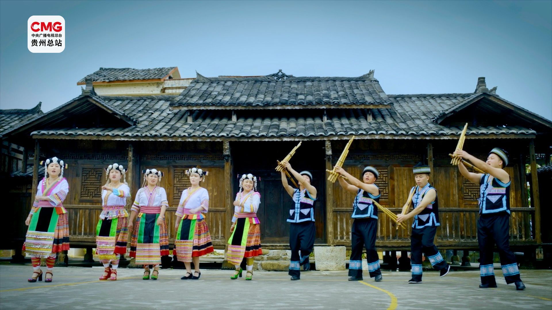 FB體育 FB體育平臺(tái)黔·景｜三月三 去奔赴春天里的民族文化“盛宴”(圖1)