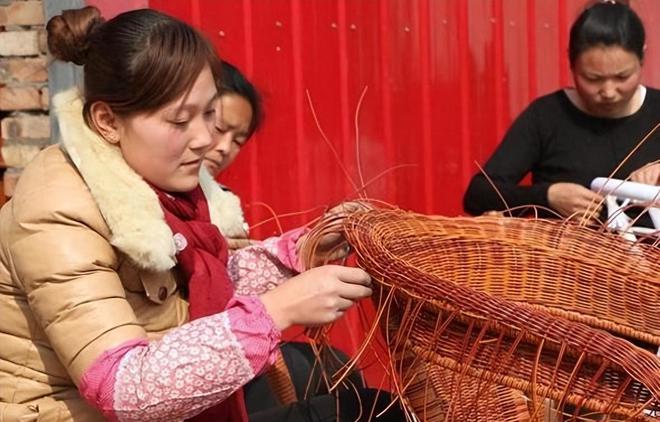 FB體育 FB體育平臺婆婆住院三個兒媳婦只來一個出院后兒媳：咱倆兩清了！(圖10)