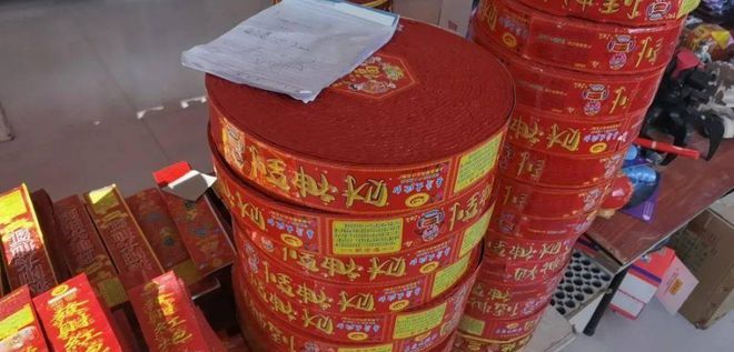 FB體育 FB體育平臺周六過年這5樣東西要記著準備都是春節必備物品別花冤枉錢(圖3)